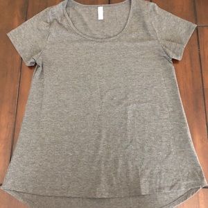 Lularoe Classic T-shirt